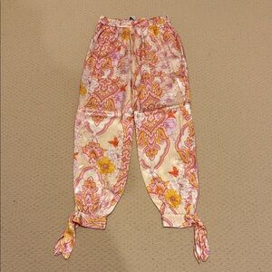Zara Pink and Orange Patterned Cropped Pants